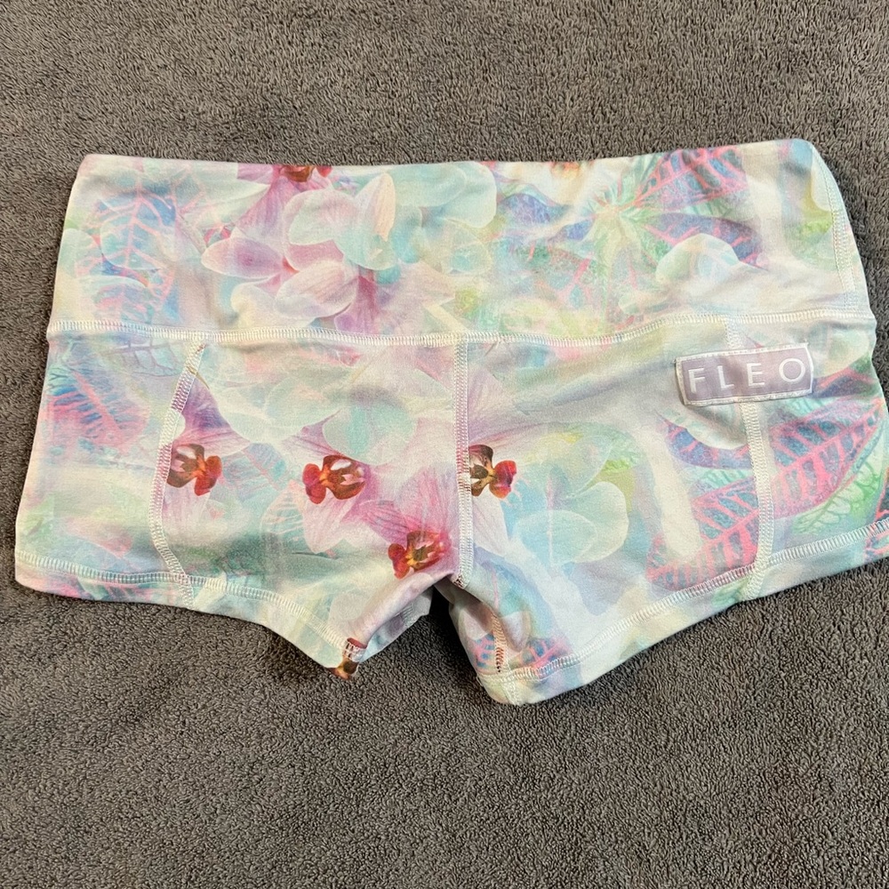 Mermaid Fleo shorts. Size Medium.
